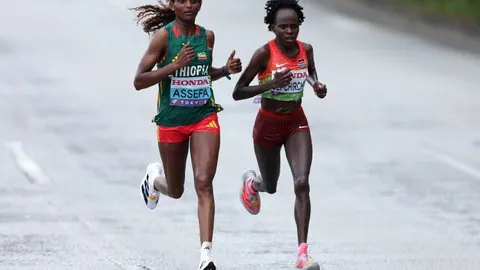 “内马尔红牌出战，姆巴佩绝杀助巴黎圣日耳曼10人取胜，裁判判罚引发热议”